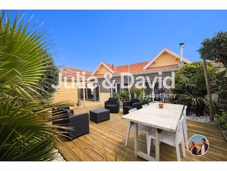 maison 8 pièces - 153 m²