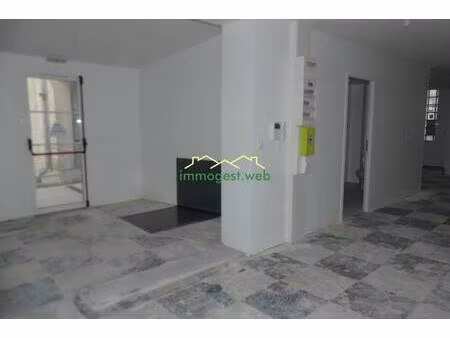 local commercial à louer