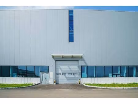 local d'activités à louer