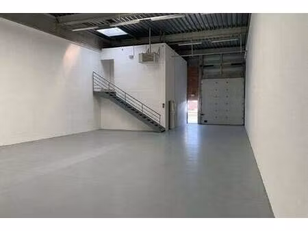 local d'activités à louer