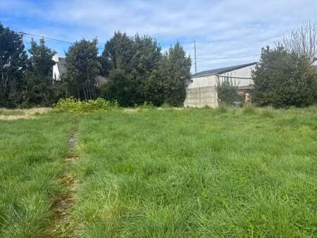 terrain à vendre