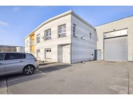 local d'activités à louer