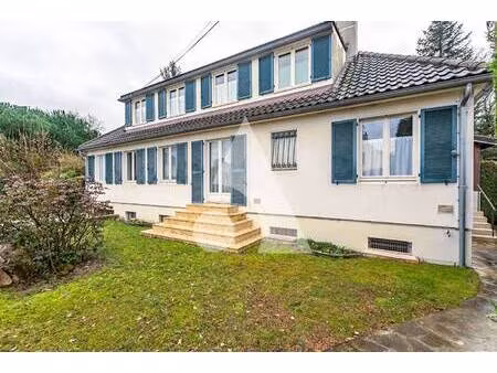 sixième avenue chantilly