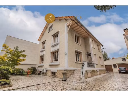 vente maison 8 pièces 243 m² à joinville-le-pont (94340)  945 000 €