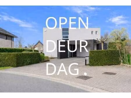 villa architecturale avec 4 chambres et jardin à merelbeke