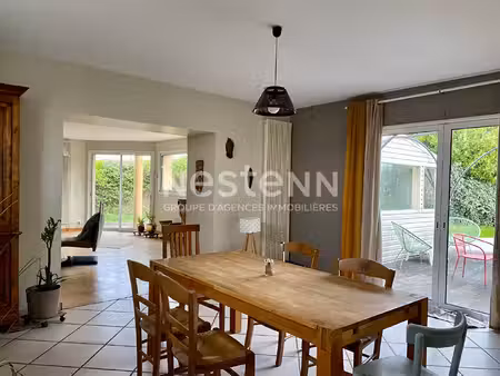maison dans bressuire de 154 m2 avec commodités de plain pied et terrain de 1600m² avec...