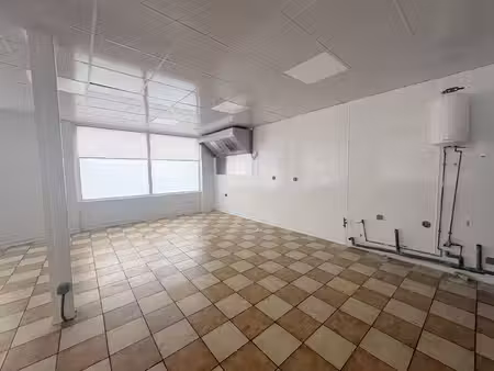 local commercial à louer