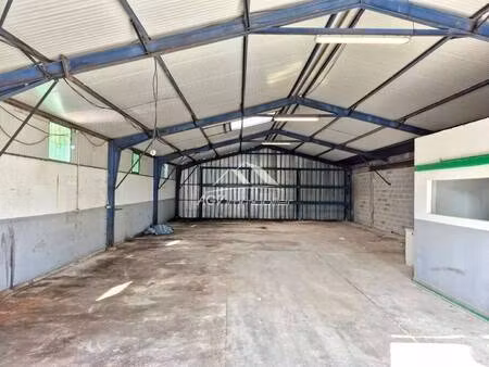 local d'activités à louer