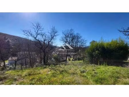 terrain constructible viabilisé à vendre