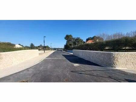 terrain constructible viabilisé à vendre