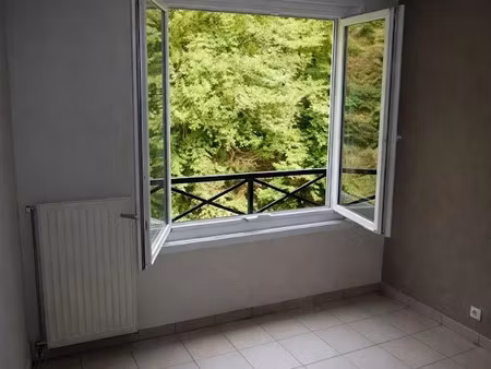 location appartement 4 pièces 81 m² à emerainville (77184)  1 270 €