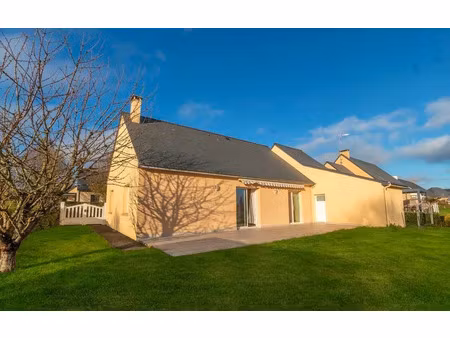 location maison 4 pièces 88 m² à gorron (53120)  665 €