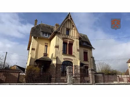 vente maison 9 pièces 179 m² à l'aigle (61300)  175 000 €