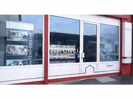 local commercial à vendre