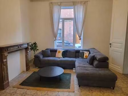 maison meublée à louer à charleroi  jardin (44)