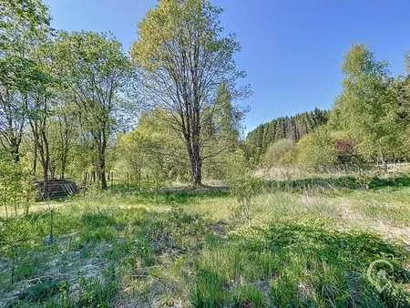 beau terrain 20m de façade