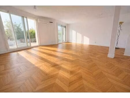 duplex de standing – 141 m² – terrasse  balcons  parkings et cave