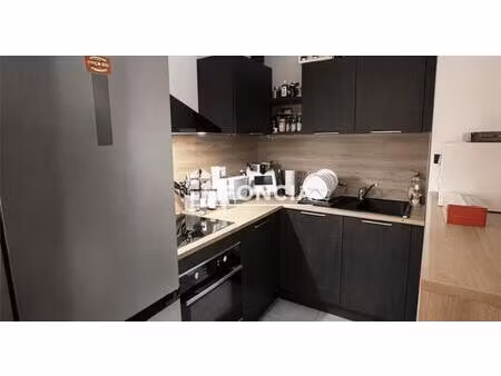 t2 à vendre avec locataires