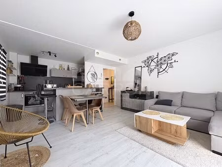 miribel petite residence t3 67m² + 2 balcons excellent etat 215000€