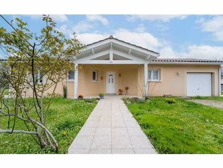 location maison  100 m² t-4 à aureilhan  1 180 €