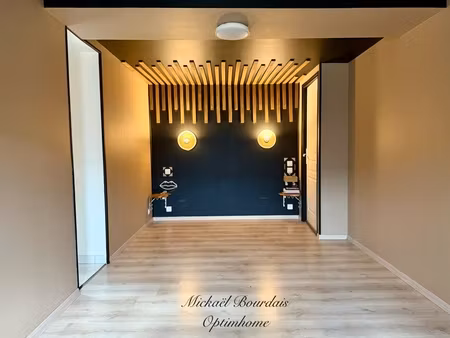 maison familiale 4 chambres – 1 hectare de terrain – dépendances – breil / noyant-villages