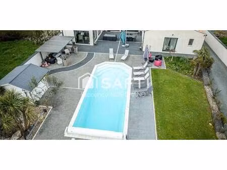 maison avec piscine et jardin le thou (17)