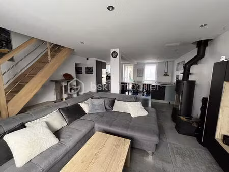 maison de 80 m² à joue-l'abbe