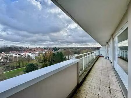 q. herrmann-debroux - 2 chambres avec terrasse