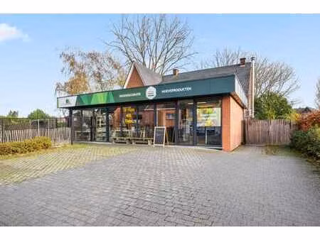 maison avec commerce à emplacement visible près de leuven