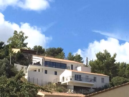 villa contemporaine 200 m² avec piscine