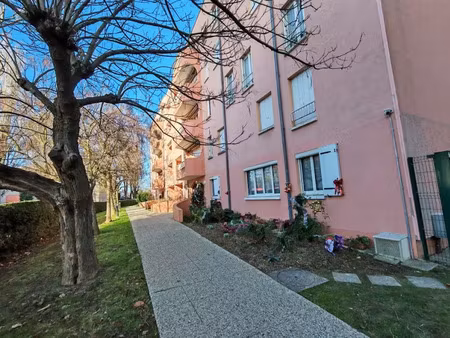 location appartement 1 pièce 29 m² à saint-michel-sur-orge (91240)  650 €