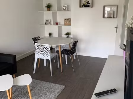 location meublée appartement 4 pièces 75 m² à mont-saint-aignan (76130)  1 020 €