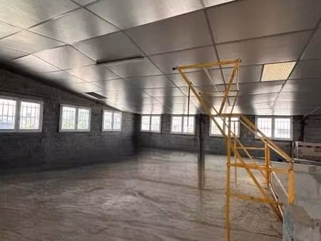 vente entrepôt portet sur garonne 31120 2300m²