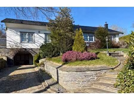 charmante maison au calme - faire offre à partir de