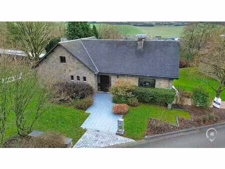 belle maison à vendre avec jardin