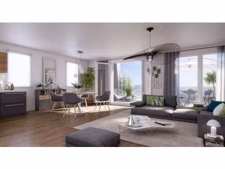 *grand type 4 avec grand balcon ! à confluence au pied du tramway !!!