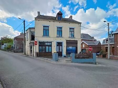 spacieuse maison 3 ch à rénover