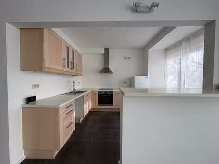 appartement 3 ch. à louer  waremme  epc b