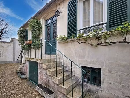 belle maison familiale proche a13 et gares au calme de la vallée de la seine