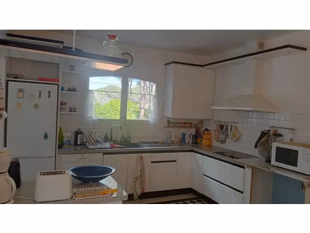location meublée maison 5 pièces 190 m² à saint-raphael (83700)  4 300 €