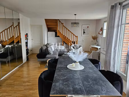 appartement 113 92 m2 terrasse  2 parkings  résidence de standing à saint germain en laye