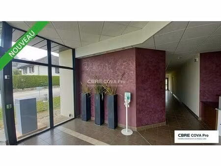 location bureau dole 78 m²