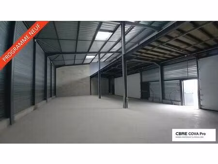 location local d'activités besancon 700 m²