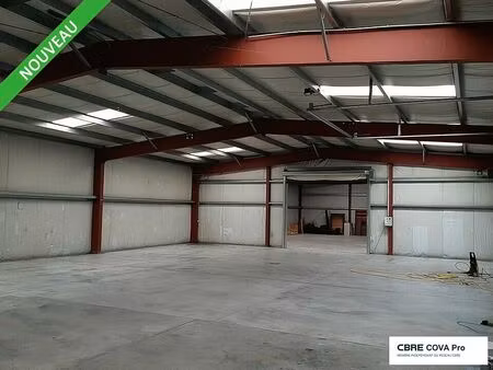 location local d'activités roche lez beaupre 730 m²