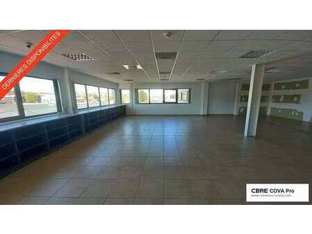 vente bureau besancon 5 400 m²