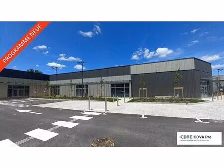 location commerce valdahon 596 m²