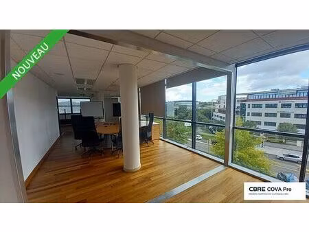 location bureau besancon 664 m²