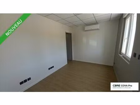 location bureau chatillon le duc 111 m²