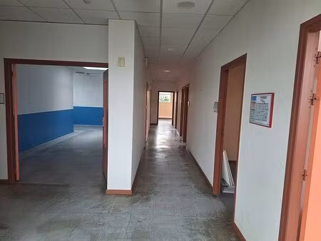 location bureau étupes 265 m²