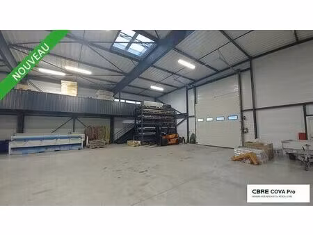 vente local d'activités foucherans 1 409 m²